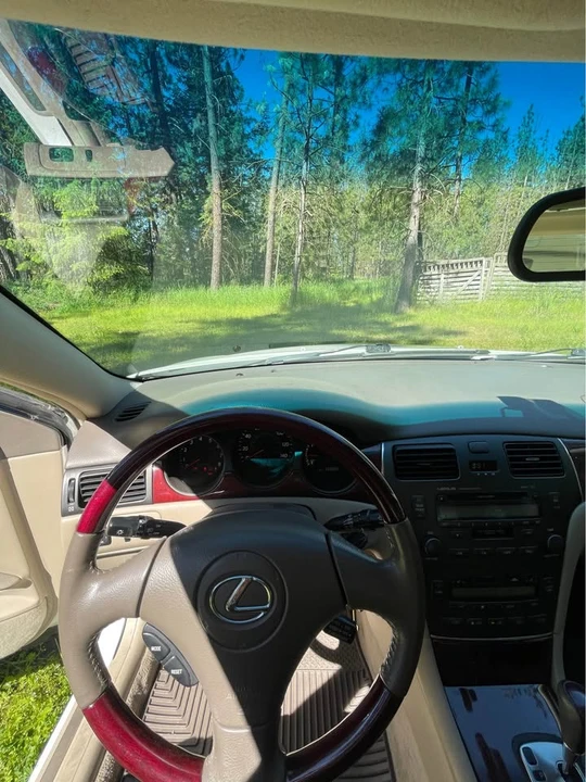 2004 Lexus ES 4th Gen - Image 14 of 21