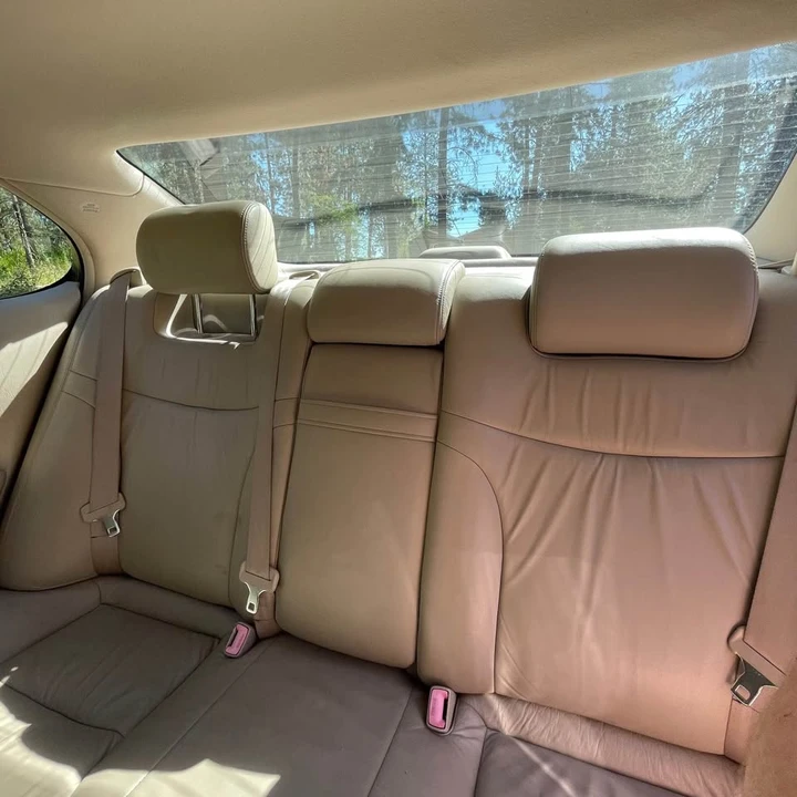 2004 Lexus ES 4th Gen - Image 11 of 21