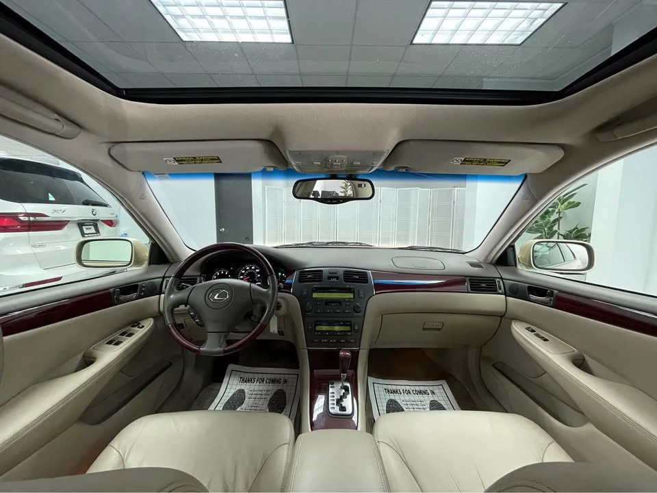 2004 Lexus ES 4th Gen - Image 13 of 19
