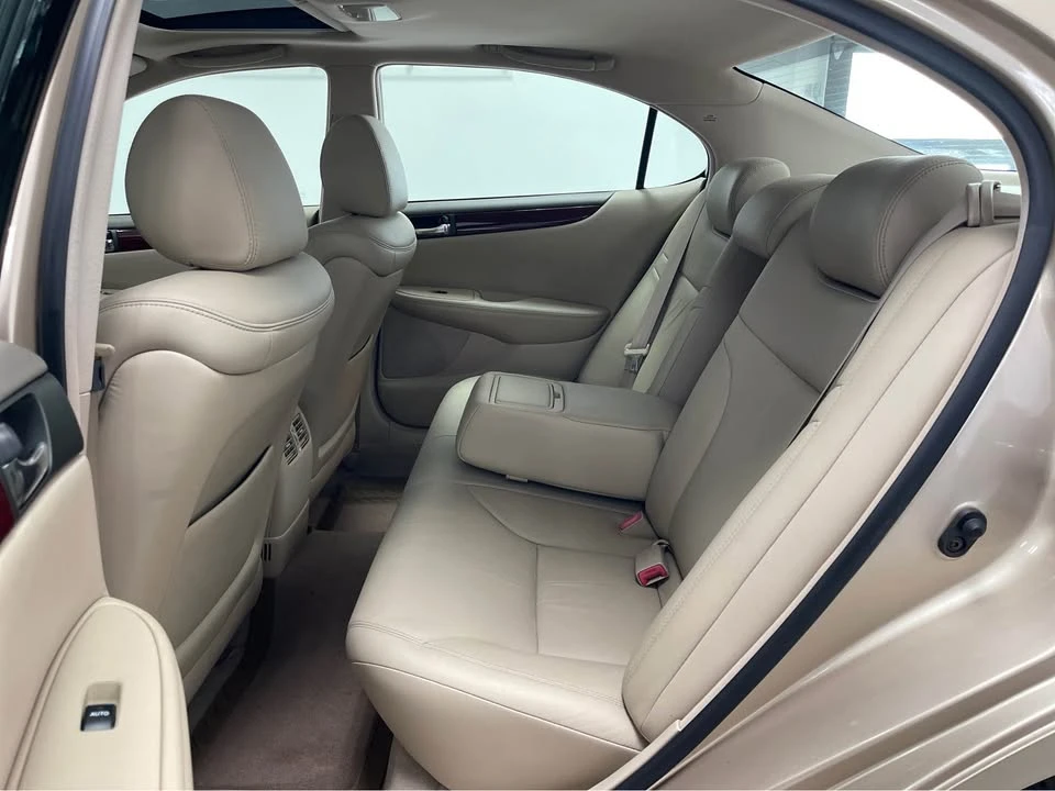 2004 Lexus ES 4th Gen - Image 11 of 19