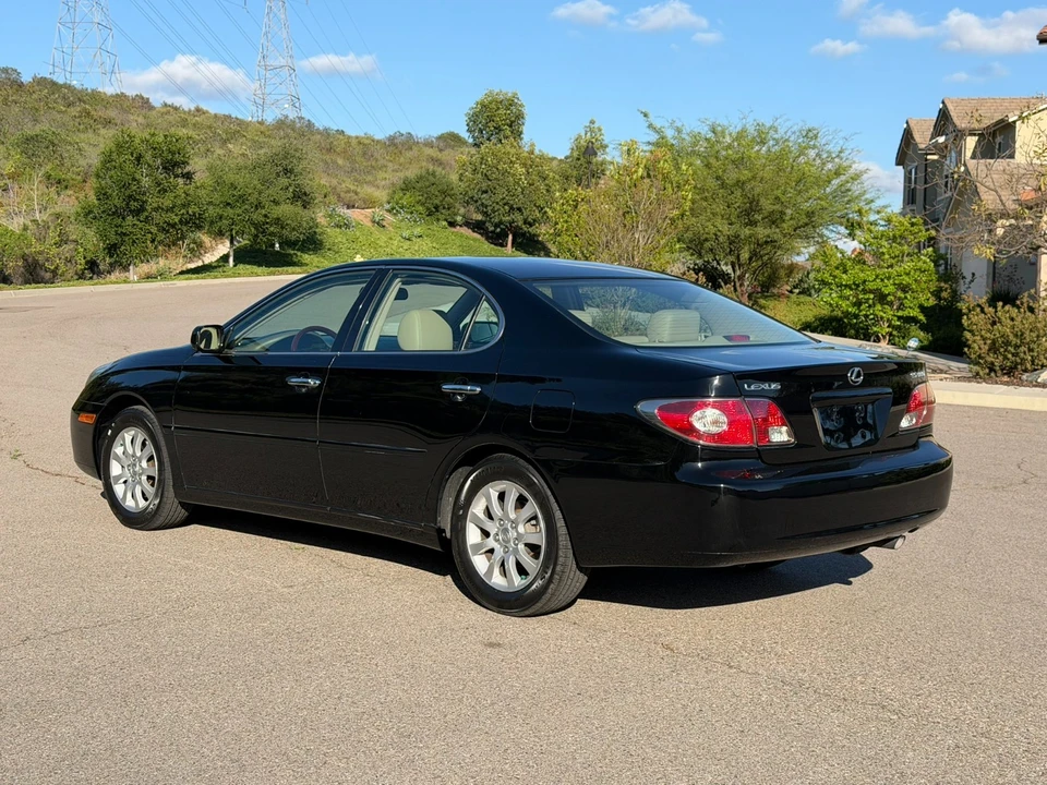 2004 Lexus ES 4th Gen - Image 3 of 31
