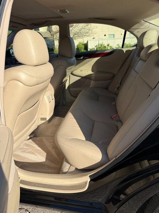 2004 Lexus ES 4th Gen - Image 24 of 31