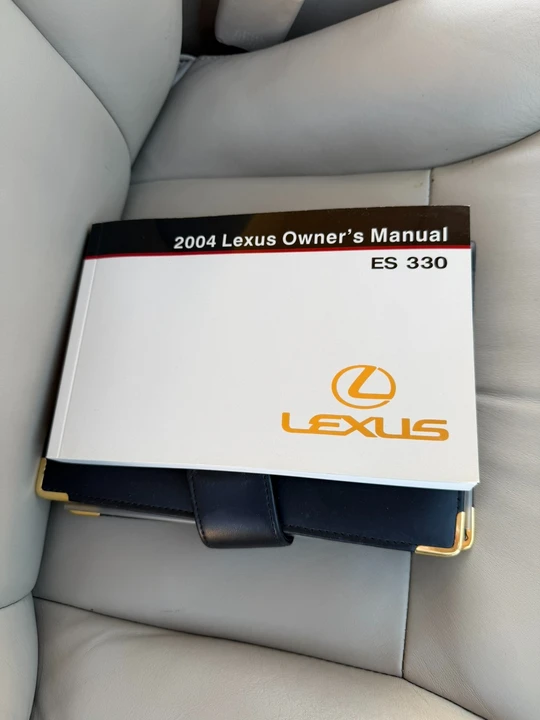 2004 Lexus ES 4th Gen - Image 28 of 31