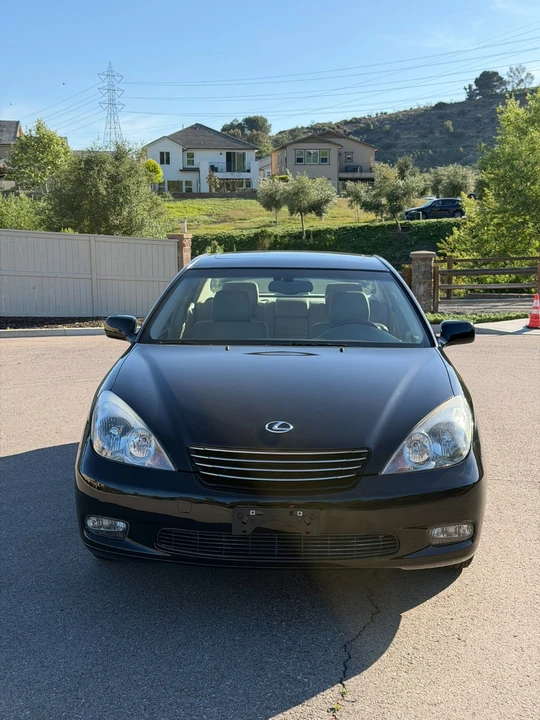 2004 Lexus ES 4th Gen - Image 9 of 31