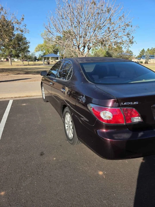 2004 Lexus ES 4th Gen - Image 5 of 10