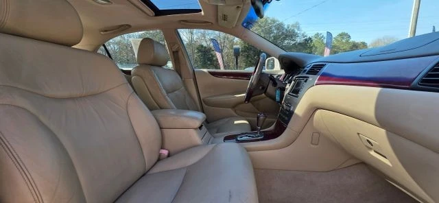 2004 Lexus ES 4th Gen - Image 15 of 20