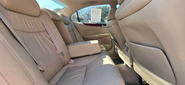 2004 Lexus ES 4th Gen - Image 18 of 20