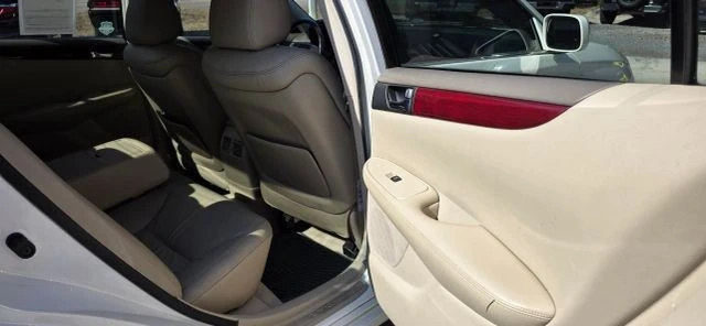 2004 Lexus ES 4th Gen - Image 17 of 20