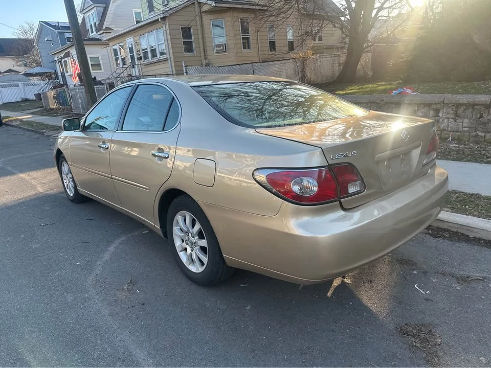 2004 Lexus ES 4th Gen - Image 4 of 8