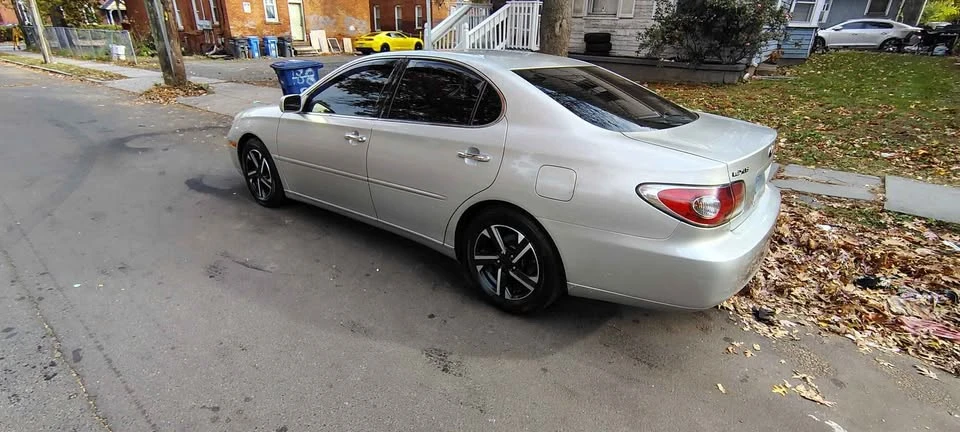 2004 Lexus ES 3rd Gen - Image 4 of 6