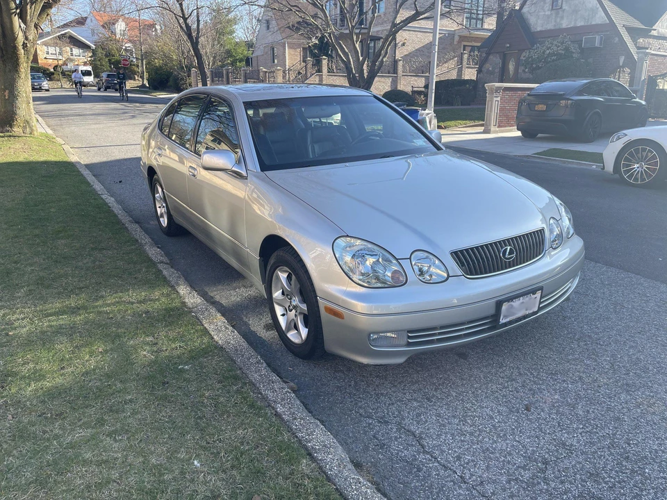 2004 Lexus GS 2nd Gen - Image 11 of 31