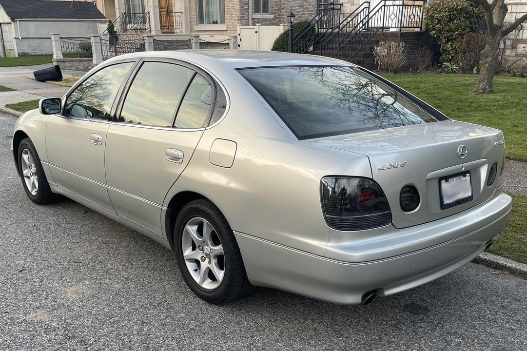 2004 Lexus GS 2nd Gen - Image 4 of 31
