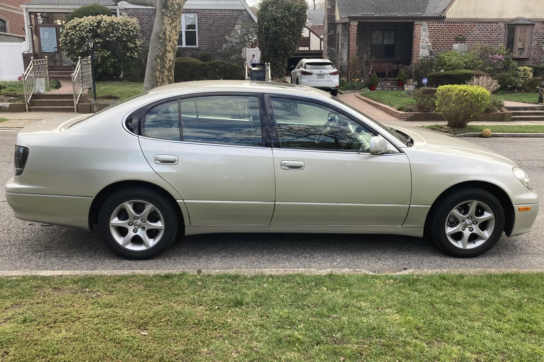 2004 Lexus GS 2nd Gen - Image 3 of 31