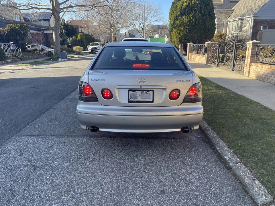 2004 Lexus GS 2nd Gen - Image 9 of 31