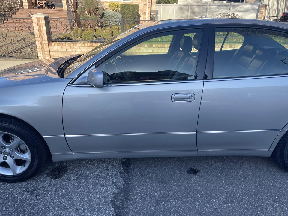 2004 Lexus GS 2nd Gen - Image 21 of 31