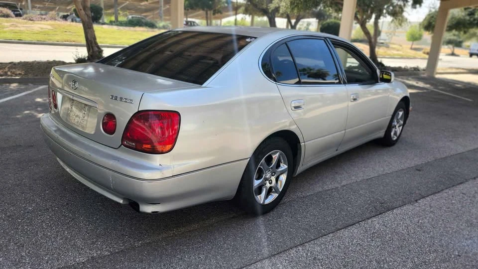 2004 Lexus GS 2nd Gen - Image 5 of 14