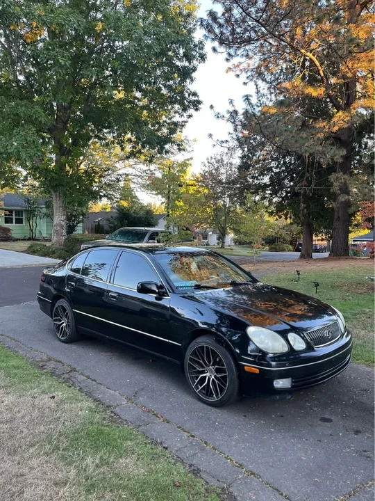 2004 Lexus GS 2nd Gen - Image 2 of 11