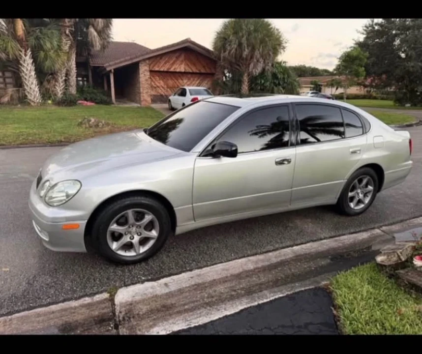 2004 Lexus GS 2nd Gen - Image 4 of 8