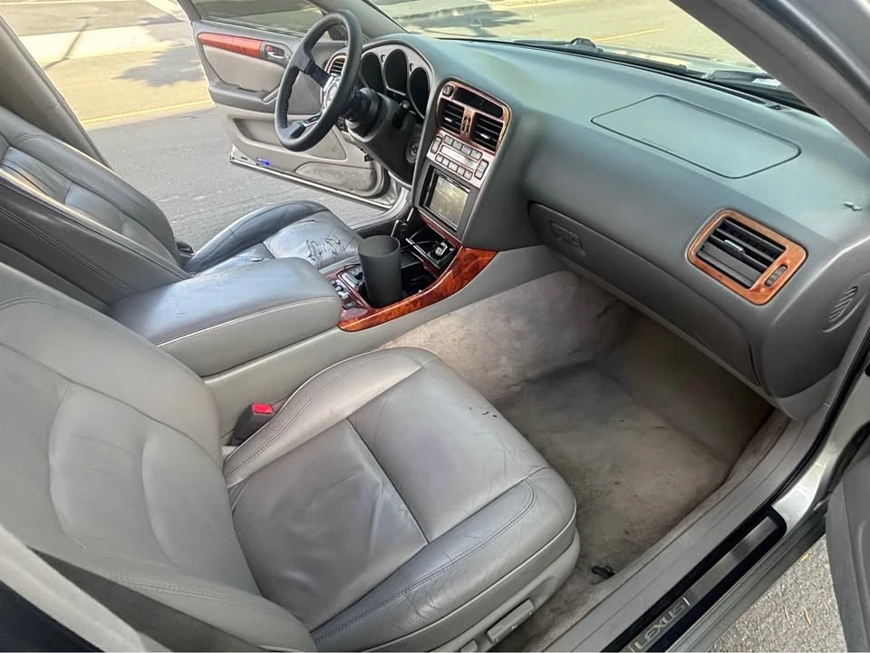 2004 Lexus GS 2nd Gen - Image 9 of 10