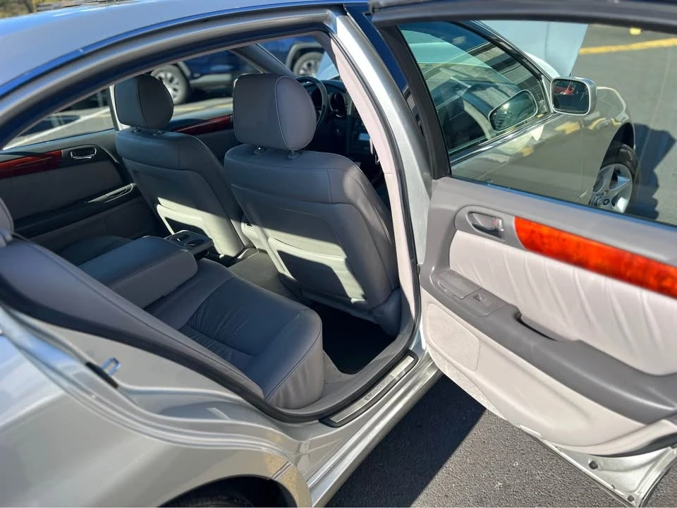 2004 Lexus GS 2nd Gen - Image 12 of 20