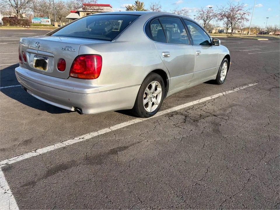 2004 Lexus GS 2nd Gen - Image 4 of 12