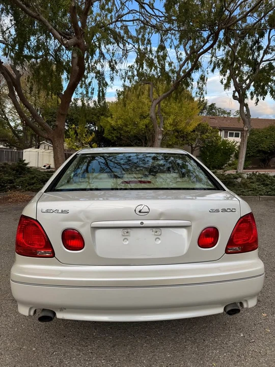 2004 Lexus GS 2nd Gen - Image 5 of 11