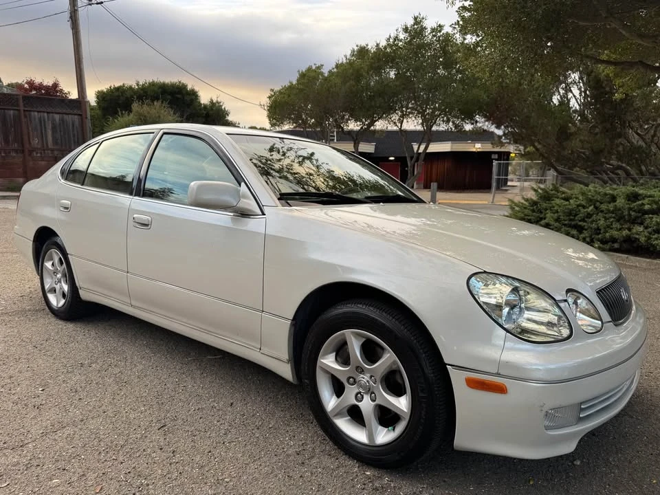 2004 Lexus GS 2nd Gen - Image 2 of 11