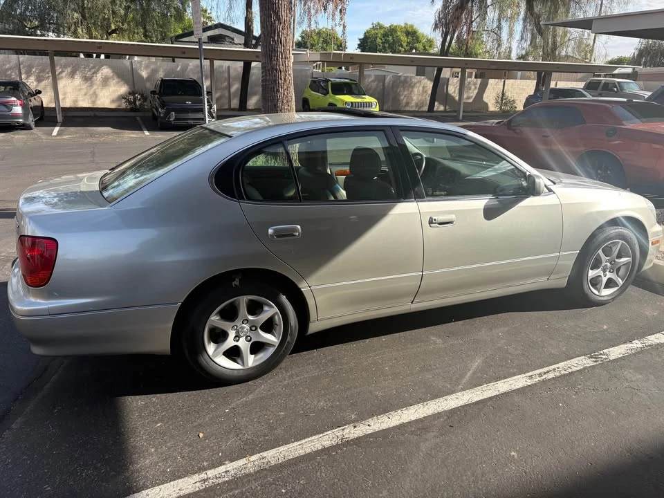 2004 Lexus GS 2nd Gen - Image 3 of 16