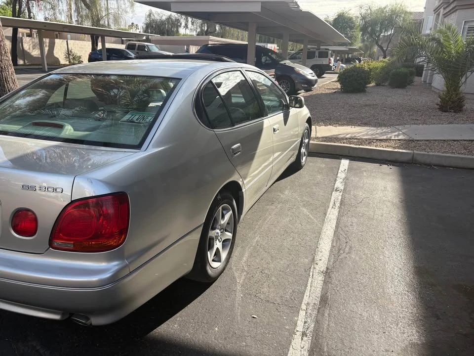2004 Lexus GS 2nd Gen - Image 4 of 16