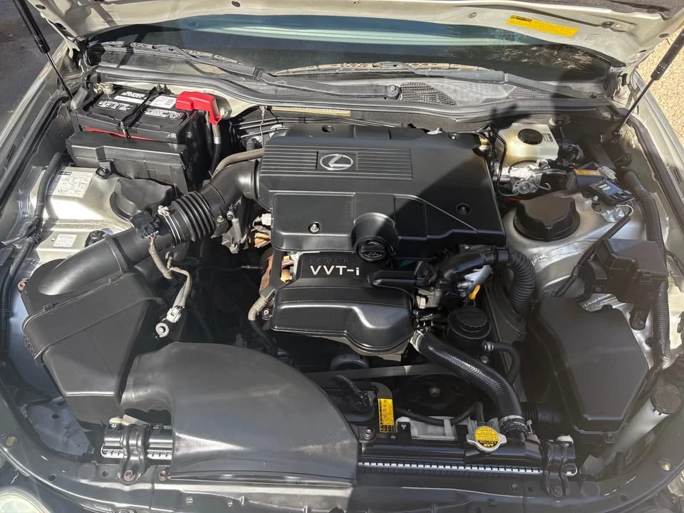 2004 Lexus GS 2nd Gen - Image 13 of 16
