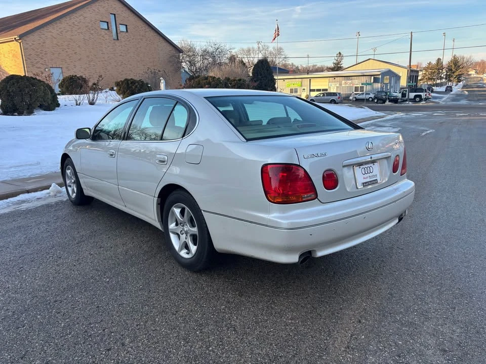 2004 Lexus GS 2nd Gen - Image 3 of 10