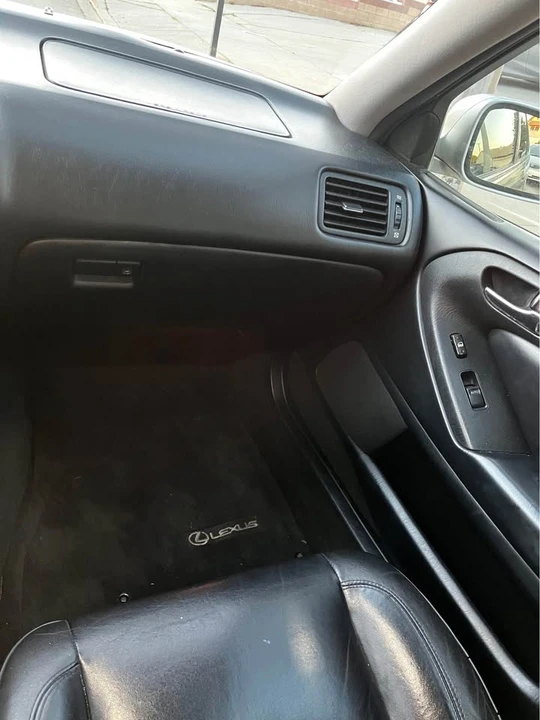 2004 Lexus GS 2nd Gen - Image 5 of 12