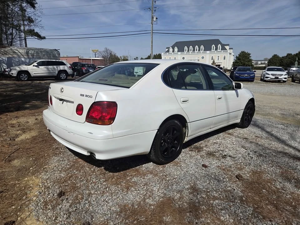 2004 Lexus GS 2nd Gen - Image 4 of 9