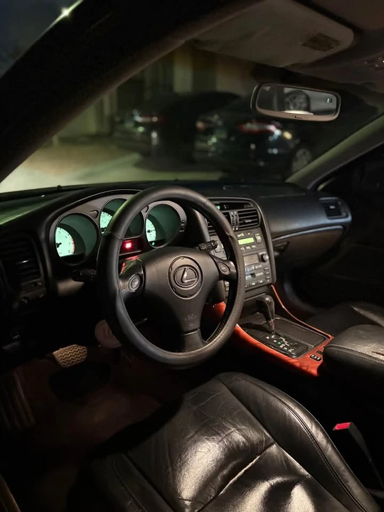 2004 Lexus GS 2nd Gen - Image 6 of 8