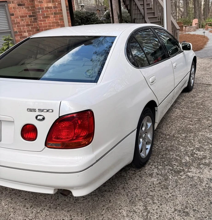 2004 Lexus GS 2nd Gen - Image 4 of 8