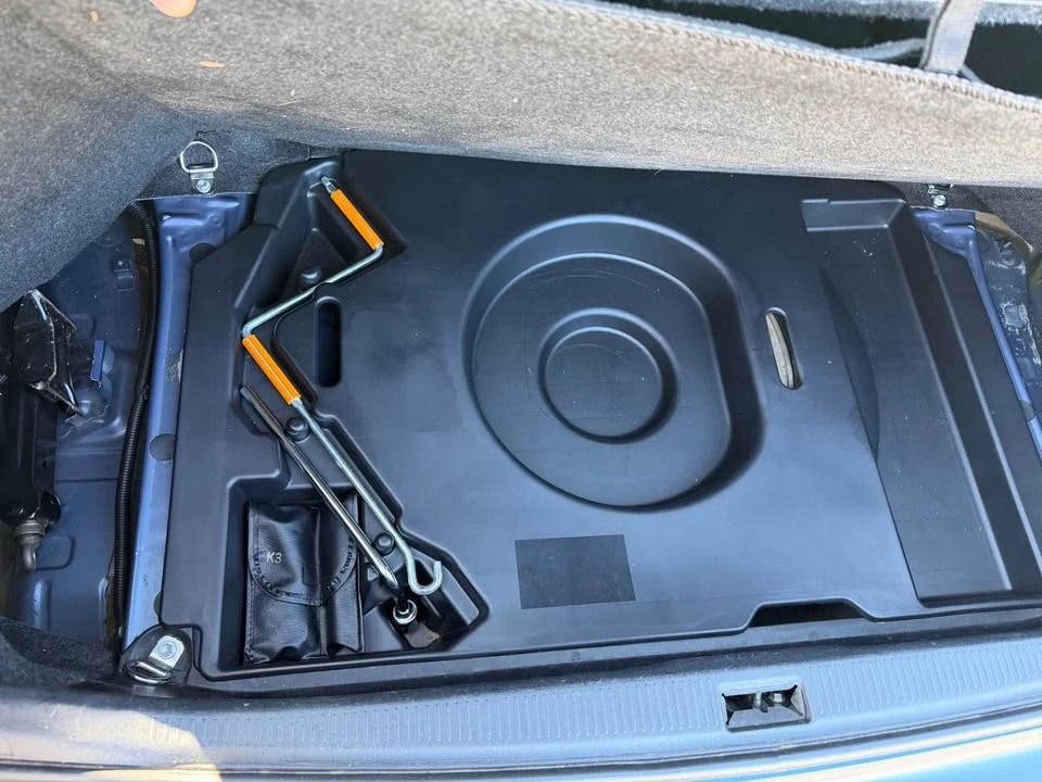 2004 Lexus GS 2nd Gen - Image 11 of 11
