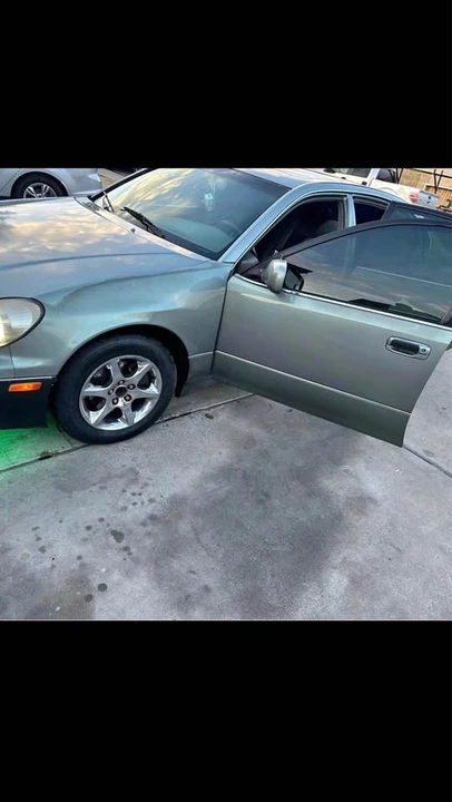 2004 Lexus GS 2nd Gen - Image 3 of 3