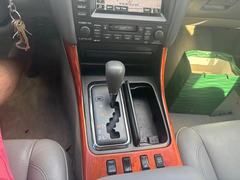 2004 Lexus GS 2nd Gen - Image 9 of 10