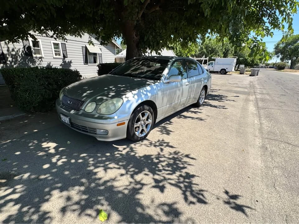 2004 Lexus GS 2nd Gen - Image 2 of 10