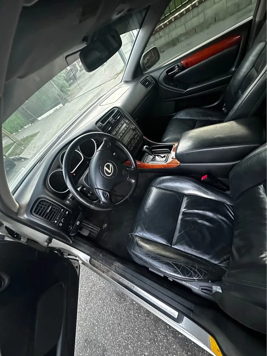 2004 Lexus GS 2nd Gen - Image 4 of 6