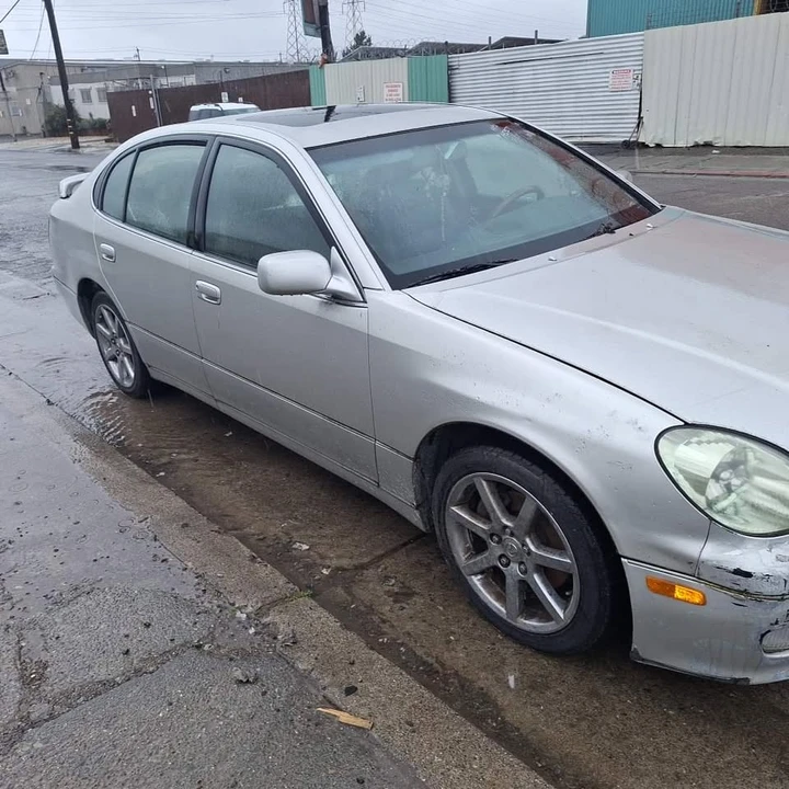 2004 Lexus GS 2nd Gen - Image 3 of 4