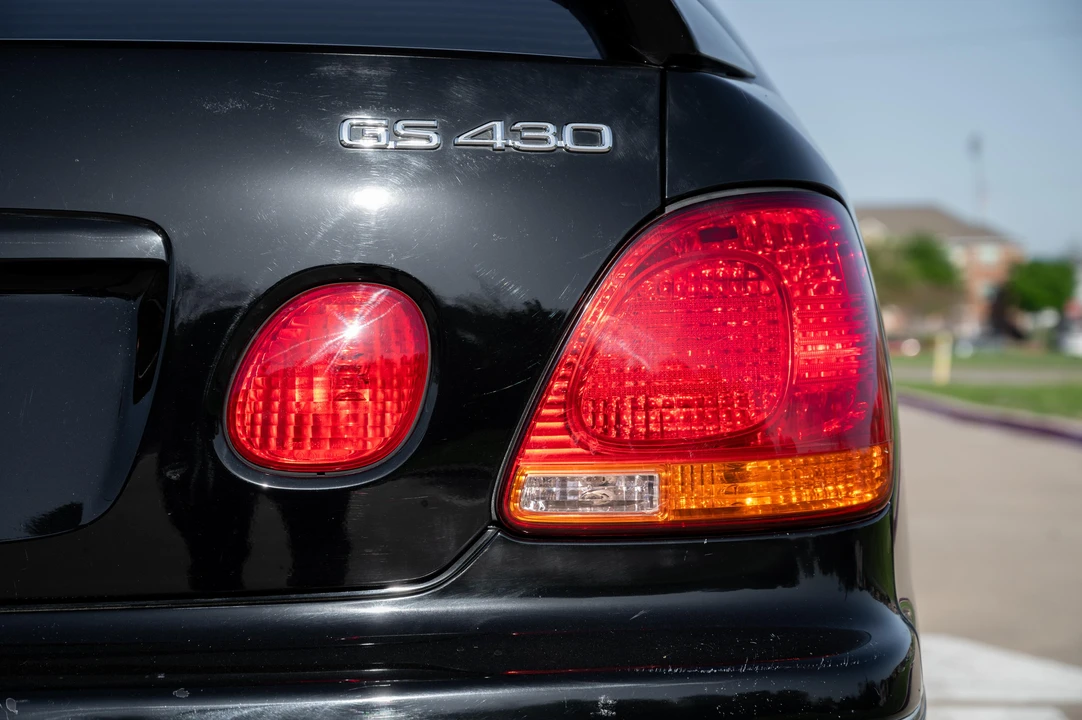 2004 Lexus GS 2nd Gen - Image 25 of 31