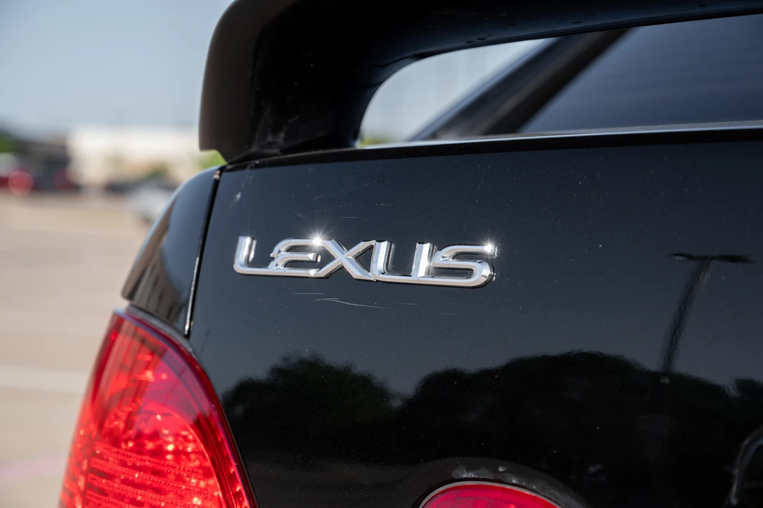 2004 Lexus GS 2nd Gen - Image 21 of 31
