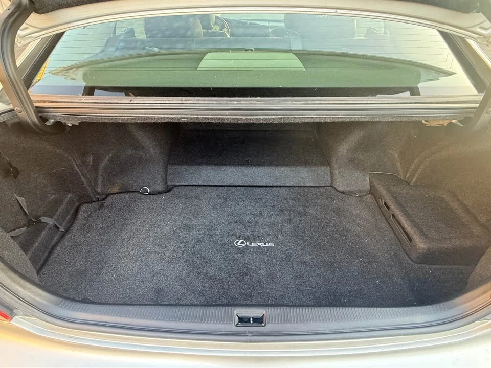 2004 Lexus GS 2nd Gen - Image 12 of 16