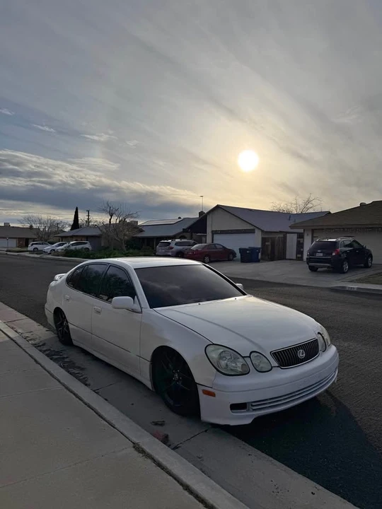 2004 Lexus GS 2nd Gen - Image 2 of 9