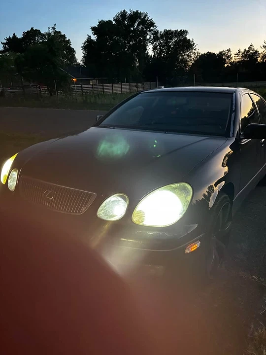 2004 Lexus GS 2nd Gen - Image 3 of 10