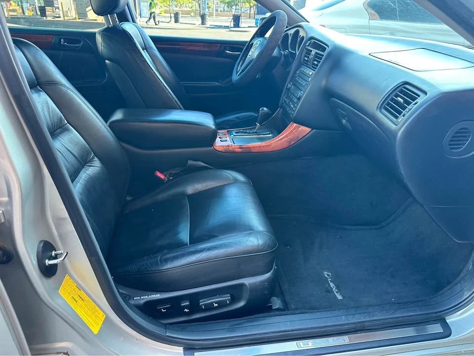 2004 Lexus GS 2nd Gen - Image 15 of 20