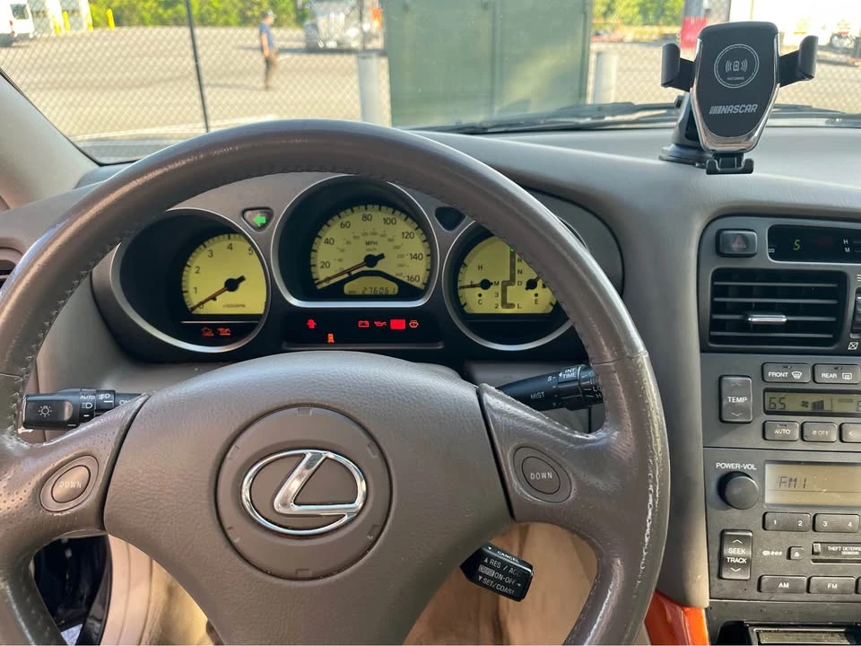 2004 Lexus GS 2nd Gen - Image 6 of 11