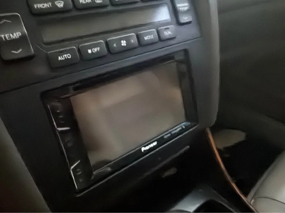 2004 Lexus GS 2nd Gen - Image 7 of 10