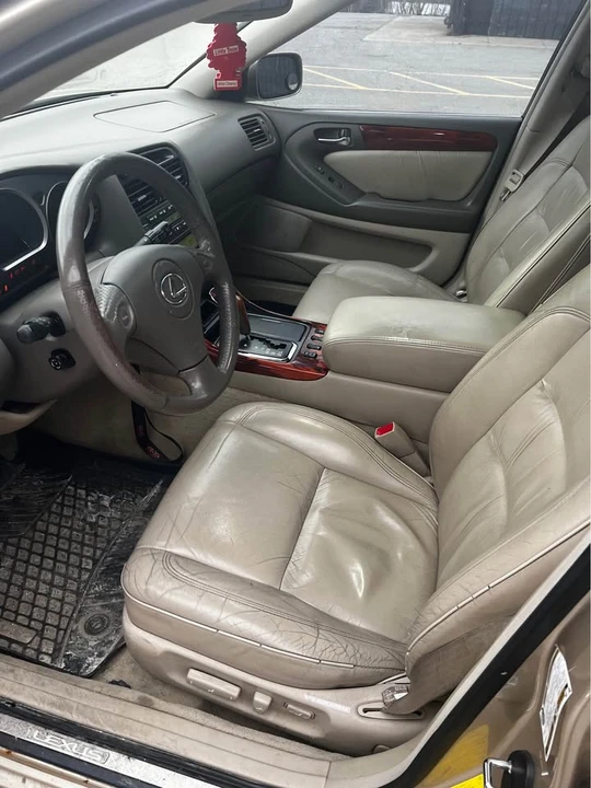 2004 Lexus GS 2nd Gen - Image 6 of 10